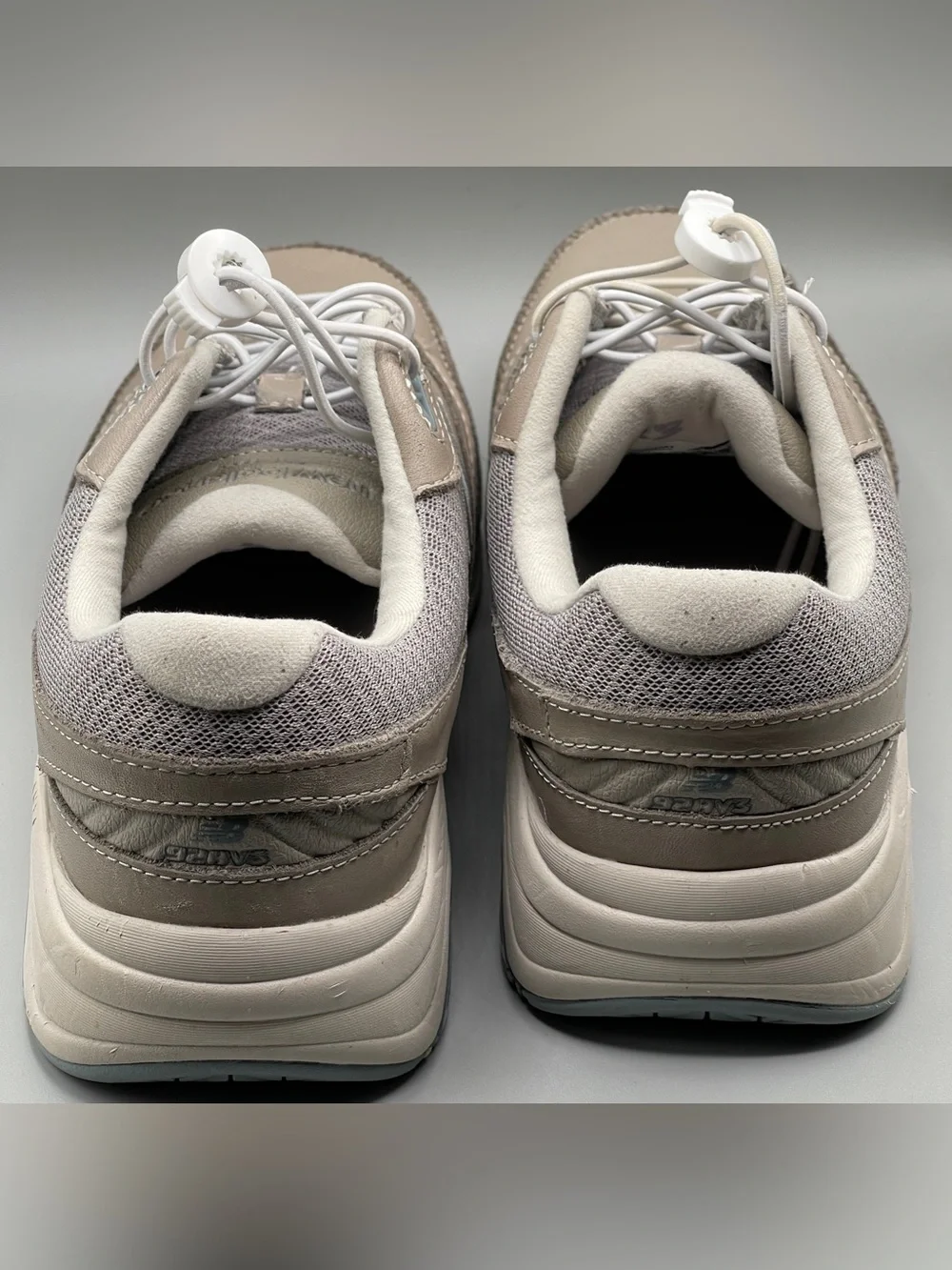 New‎ Balance womans 928v3 Leather Walking shoes/sneakers in Grey/Taupe Size 8